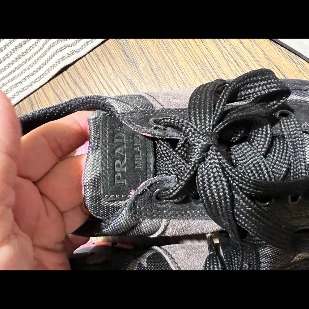 Prada sneakers size 39 - Picture 8 of 8